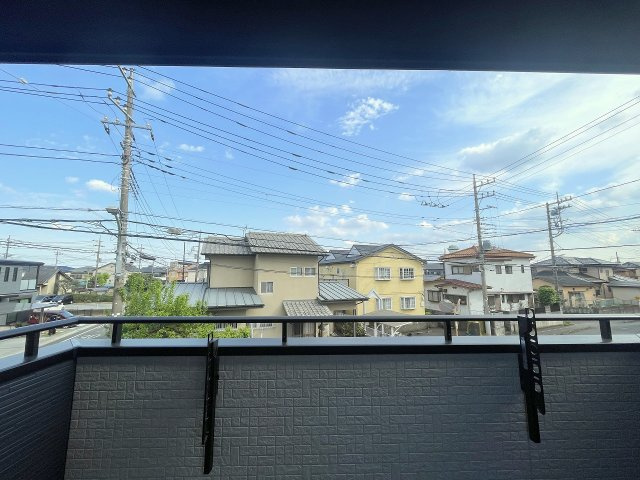 ルーフバルコニーのため雨の日でも安心♪