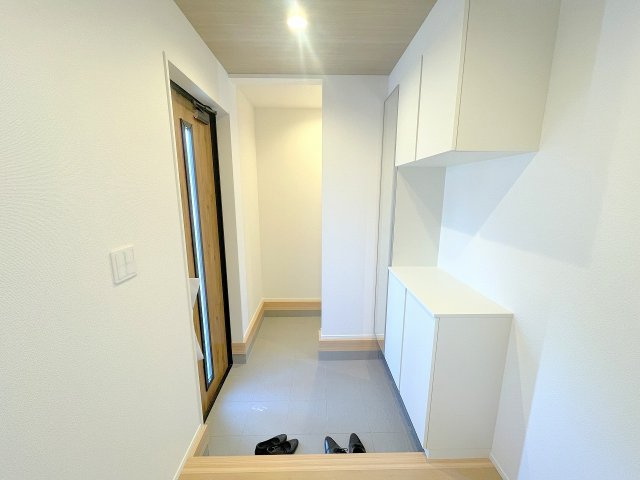 清潔感あるきれいな玄関です！