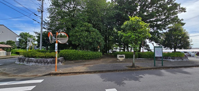 近隣公園　