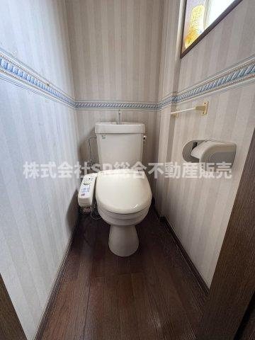 温水洗浄便座もございます♪トイレは1Fと2Fにあります！