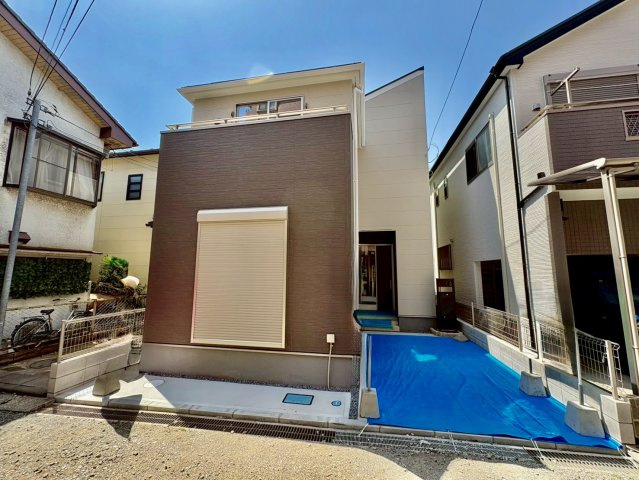 南東道路に面し陽当り良好！全居室に収納がある3LDK・WIC・ロフト付き！キッチン・洗面・浴室がまとまった水回り動線で、家事の移動もスムーズです！