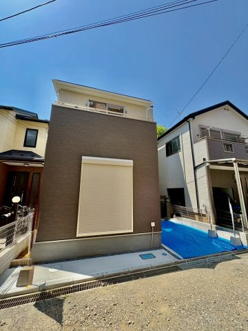 南東道路に面し陽当り良好！全居室に収納がある3LDK・WIC・ロフト付き！キッチン・洗面・浴室がまとまった水回り動線で、家事の移動もスムーズです！