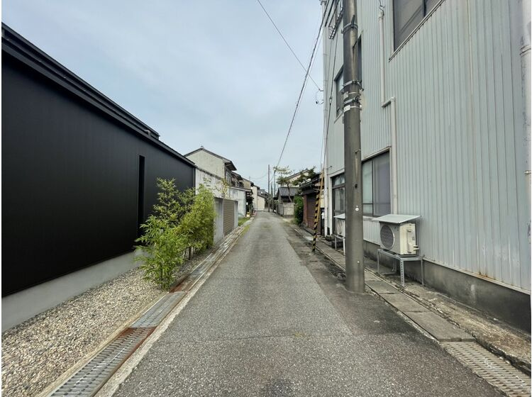 北側通路