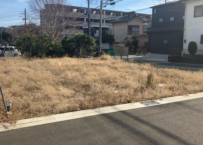 土地探しをしていると都市計画区域という言葉を目にすると思います。法律によって、都道府県知事や国土交通大臣が指定するエリアのことを指しており、都市計画区域は市街化区域と市街化調整区域に分けられています。