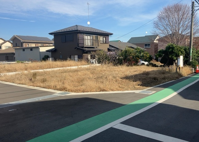 物件の詳細については、現地を見てわかること以外に、役所や法務局などで調べないとわからないことがあります。そのため、現地に行く場合は、もしこの物件を買ったらどのような生活ができるかをイメージしましょう。