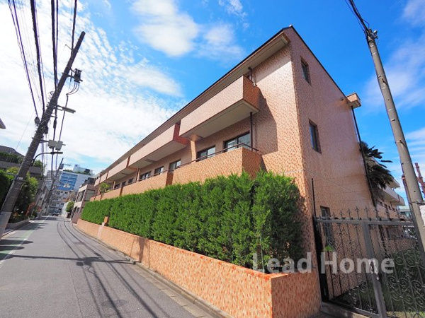 トーカンマンション南青山の外観