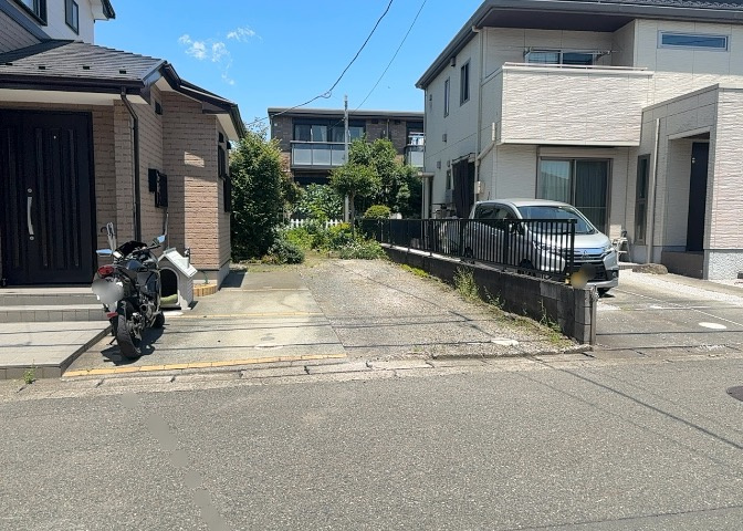 家を建てる前提で土地を探している場合、地盤の丈夫さは譲れない条件の一つです。地盤が脆弱だと追加工事が必要となります。また、過去に地盤沈下や液状化現象を起こした土地は、できるだけ避けた方がいいでしょう。
