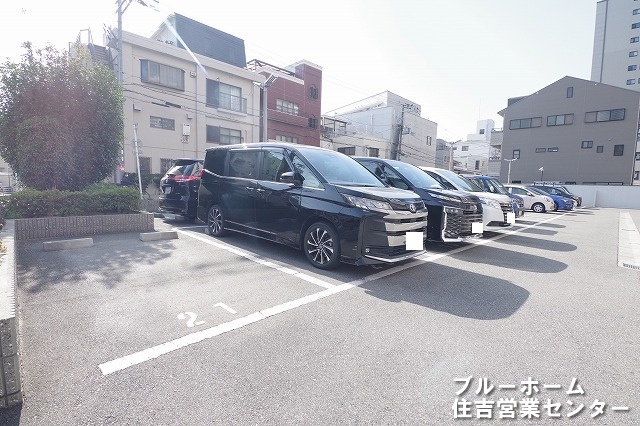 敷地内駐車場がございます！