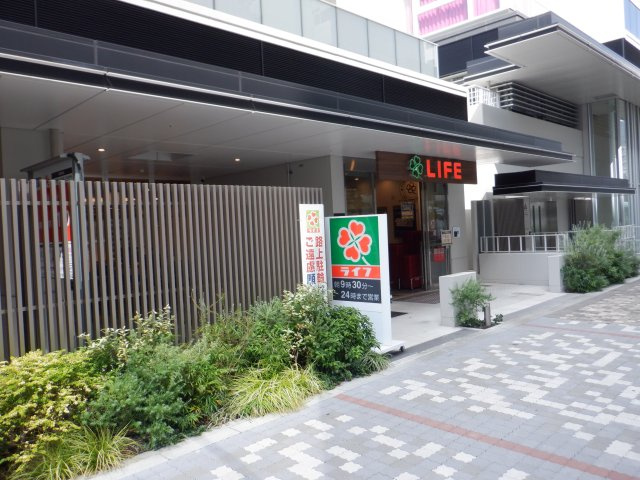 スーパー（物件1階）