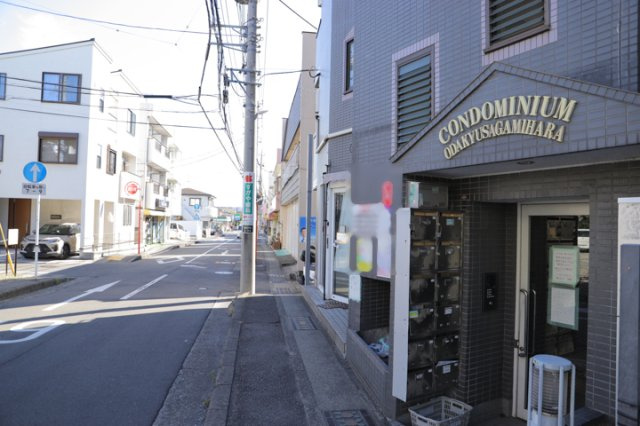 隣家の土地はどうなっているのか、生活利便施設が近くにあるのか、学校まで近いかなど、お客様のライフスタイルにあわせたイメージが重要です。また、近くにあると困る施設が近くにないかも確認するといいでしょう。