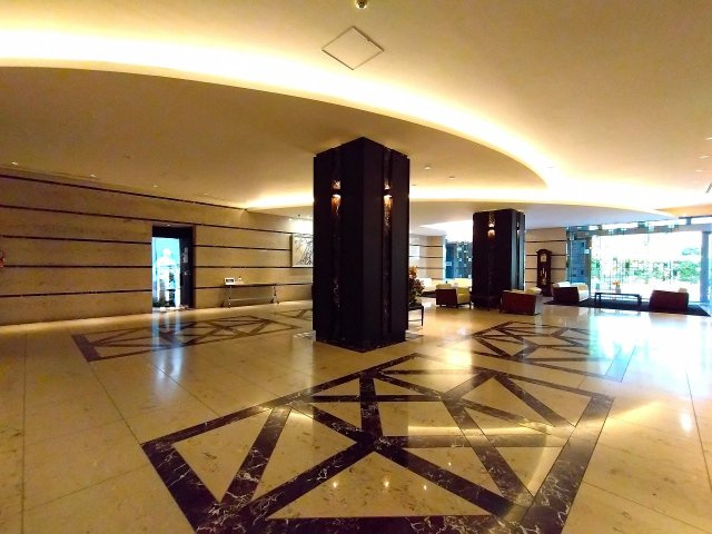 エントランスホール