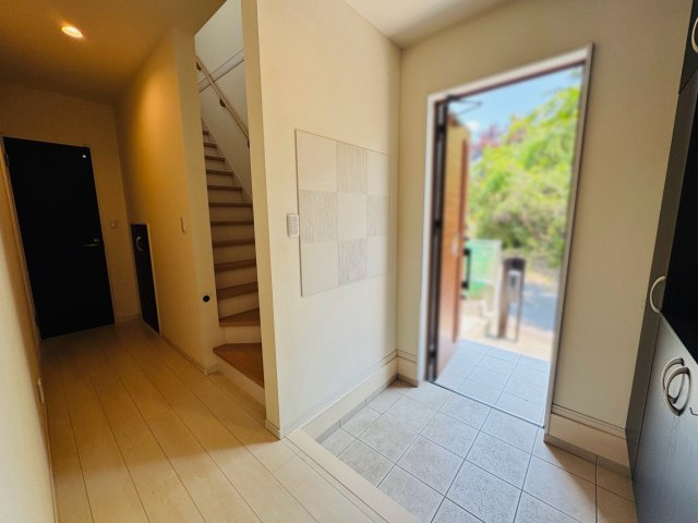 毎日の出入りを快適にサポートする玄関です。