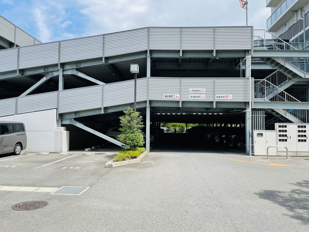 平面自走式駐車場