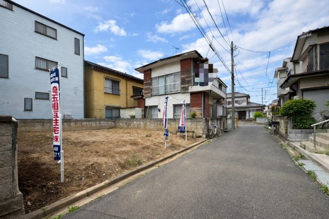 閑静な住宅地・敷地約22坪・希望の間取りが叶いやすい整形地です！自由設計で夢のマイホームはいかがでしょうか！当社無料の間取り作成も承ります！ジョイフーズまで徒歩約10分(750ｍ)！