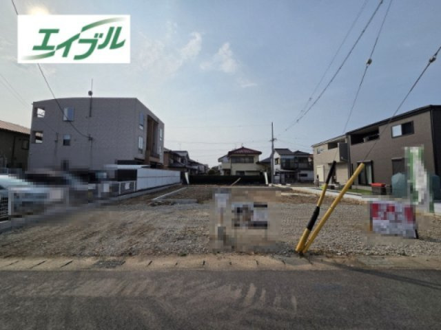 スーパー・ドラッグストア・コンビニ　近く。　敷地広々55.95坪。