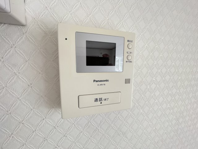防犯面も安心の「TVモニター付インターホン」