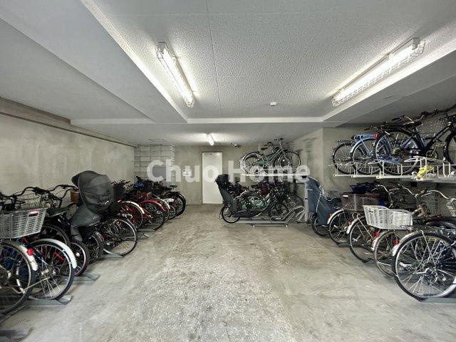 【自転車置き場】最新の空き状況や費用などの詳細は担当スタッフまでお問い合わせください。