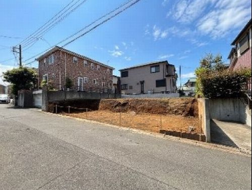 伊勢原市沼目3丁目　土地（売地）