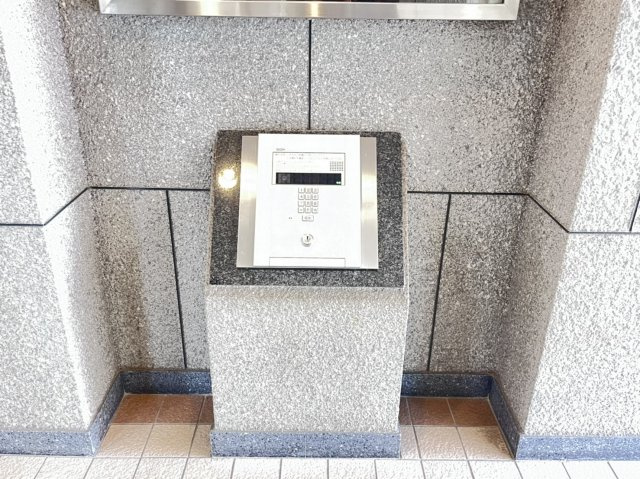 オートロック・防犯カメラ設置で安心セキュリティ！