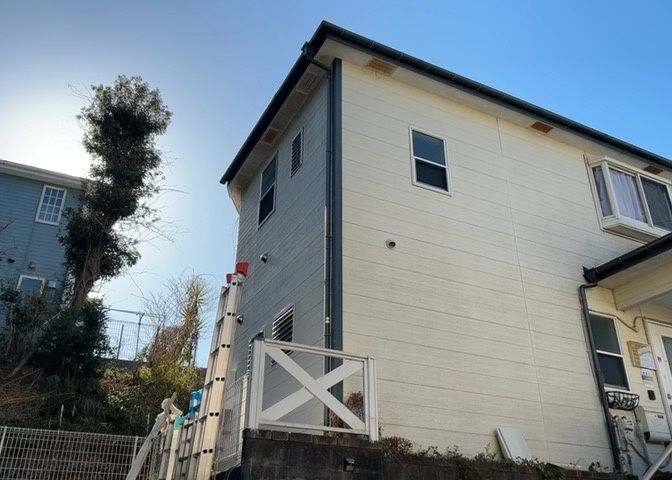 木造住宅とは土台、壁、柱など建築物の強度を支える構造体の材に木が使用されている構造を指します。構造体は建物の自重を支えるだけではなく風圧や水圧、積裁荷重などあらゆる衝撃に耐えるための基礎です。