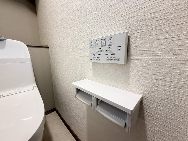 温水洗浄便座　1F2Fともに新規交換済みで快適です。