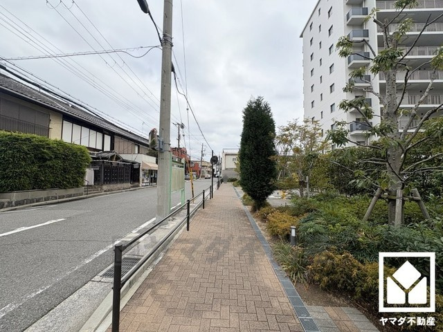 スムーズな移動を叶えるエレベーターもございます。忙しい朝も快適に、ストレスフリーな暮らしをサポート。