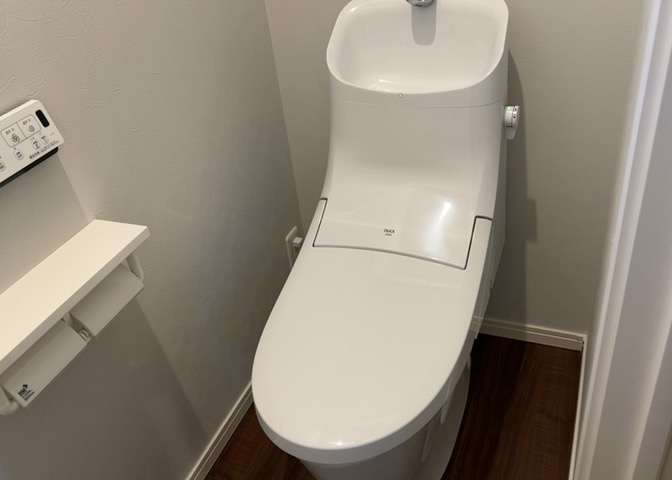 トイレは大きさや形、機能、抗菌性などが異なる多種多彩なタイプが各メーカーから出ています。それぞれに良さがあるため、事前にどういったタイプのトイレがいいのかをご家庭内で決めて、内見に行くといいでしょう。