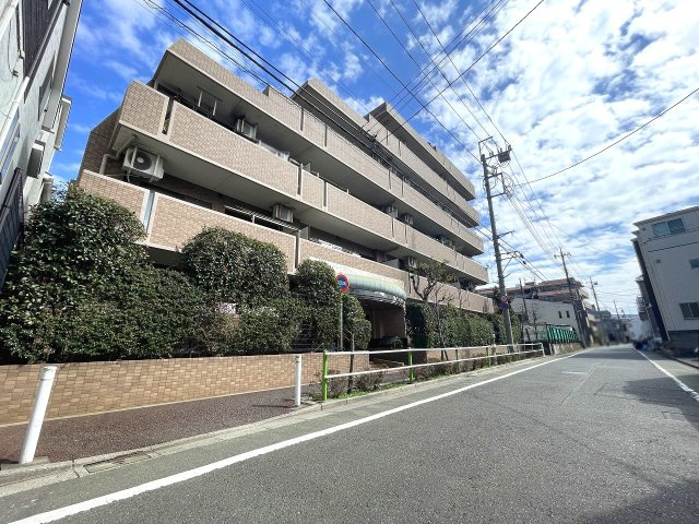 教育施設と商業施設が充実　