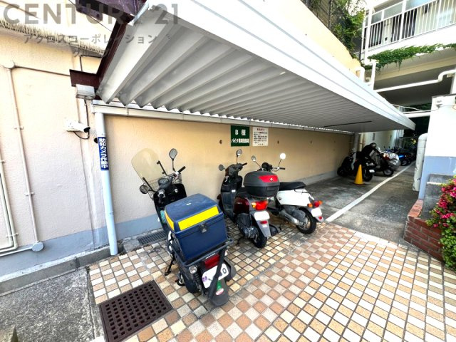 バイク置き場