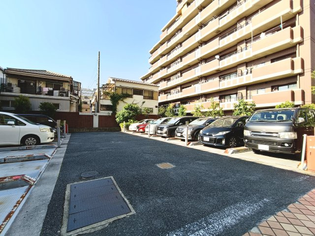 【駐車場】