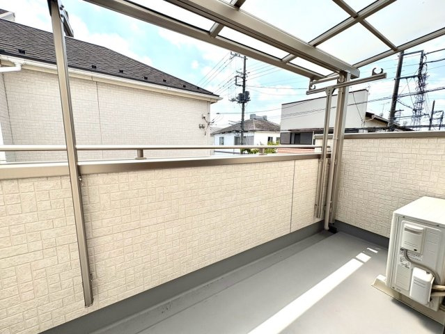 南向きバルコニーで陽当り良好！