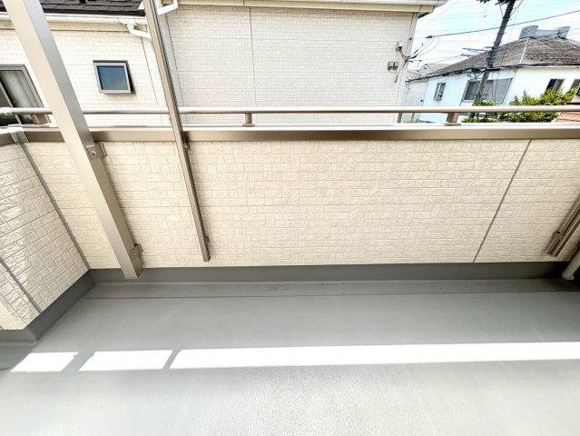 南向きバルコニーで陽当り良好！
