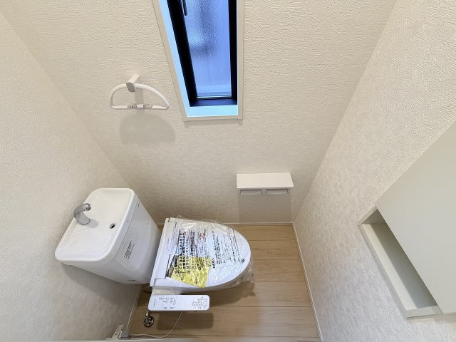 温水洗浄便座一体型トイレ