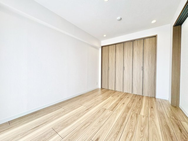 洋室6.5帖・収納付きで、お部屋がすっきり片付きます