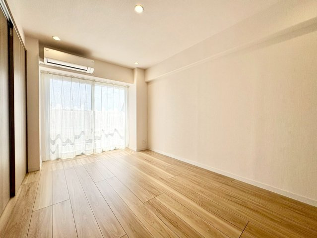 洋室6.5帖・収納付きで、お部屋がすっきり片付きます