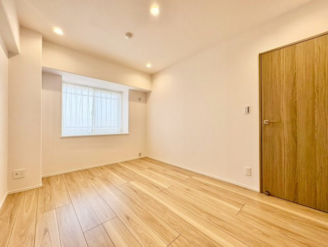 収納の確保された住空間で、生活感を抑えてすっきりとした印象に。