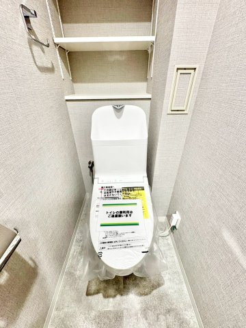 清潔感とうれしい機能性を兼ね備えた、使いやすいシャワートイレ。