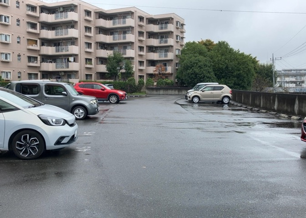 【パークサイド南大沢の駐車場】