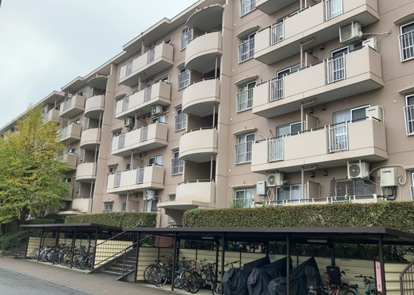 【パークサイド南大沢の外観】