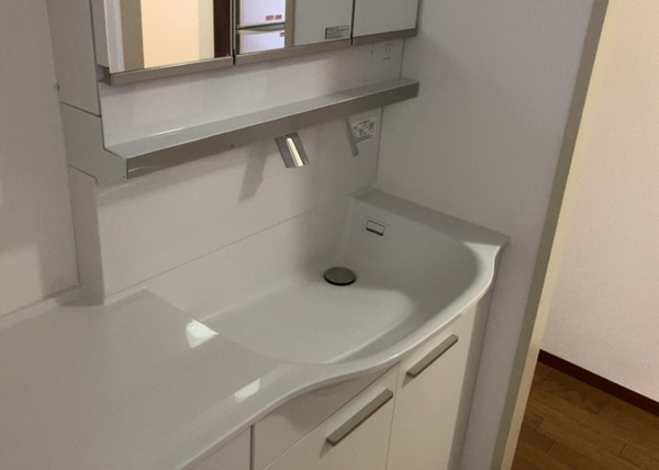 【パークサイド南大沢の独立洗面台】
