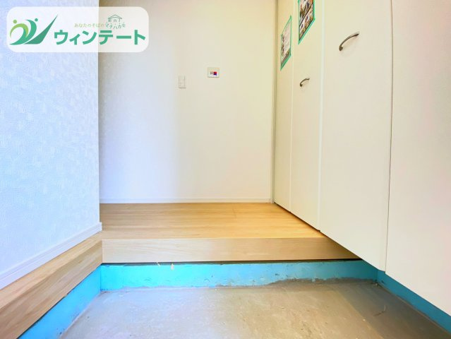 シューズボックス完備で収納力も豊富。玄関周りがすっきり片付き、いつでも快適に使えます。