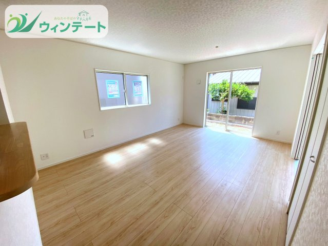 完成したLDKです♪写真では伝わりきらない開放感と明るさ、ぜひ現地でご体感ください。