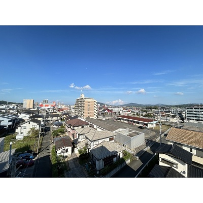 視界が広がり、のどかな街並みを楽しめる開放的な眺望♪