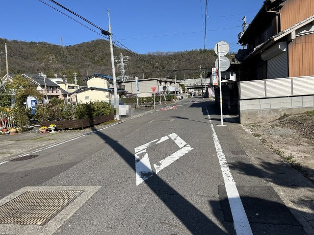 前面道路　西から