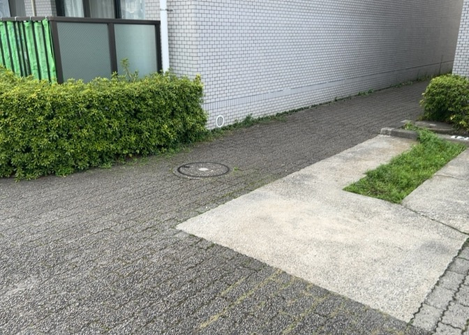 マンションの駐輪場は、事前に空きがあるか確認を取ると安心です。せっかく入居したのに駐輪スペースがない！なんてことになったら大変ですよね。そこで、内見時や購入前にはまず事前に確認しておくと良いでしょう。