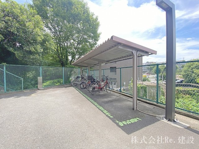 屋根付き駐輪場