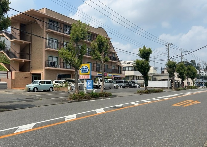 桜や紅葉の名所に出かける人は多いと思いますが、家にいながら季節の移ろいを感じる生活を送りませんか？リビングや窓から見える景色が生活を彩るワンポイントに！現地から見える景色を堪能してみては如何でしょう。