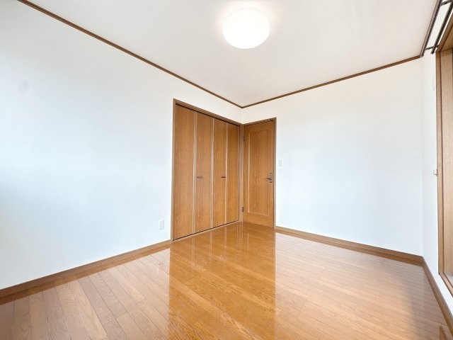 2Ｆ南西洋室の別角度になります♪