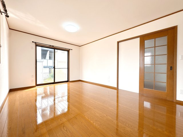 リビングの別角度になります♪