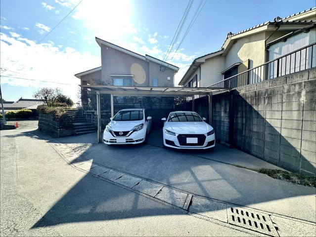 駐車場2台プラスアルファ